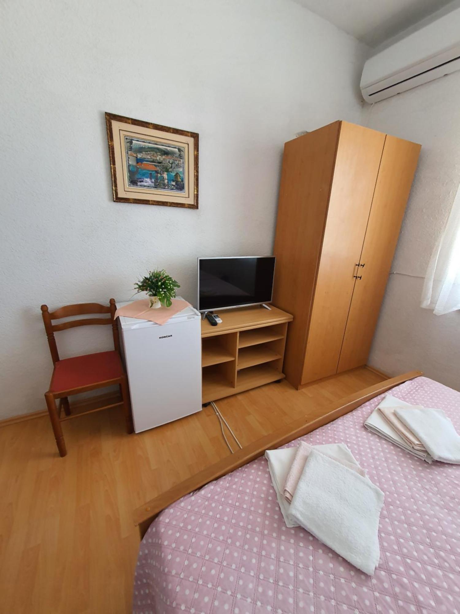 Apartments - Buffet 2B スヴェティ・ユライ 部屋 写真