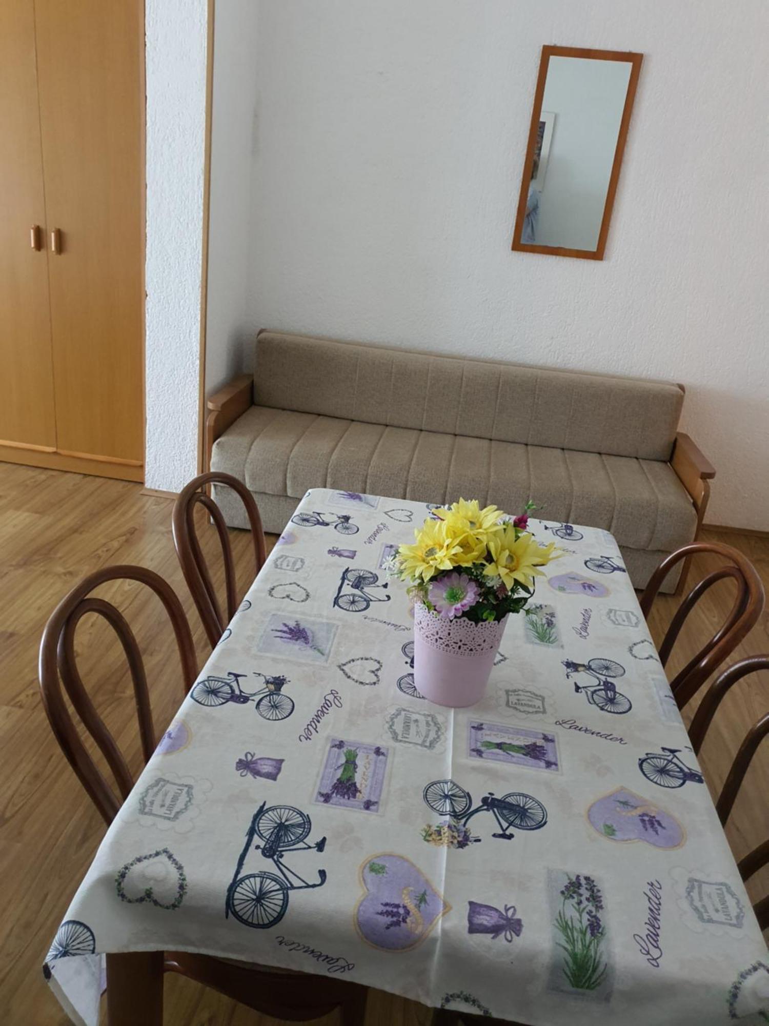 Apartments - Buffet 2B スヴェティ・ユライ 部屋 写真